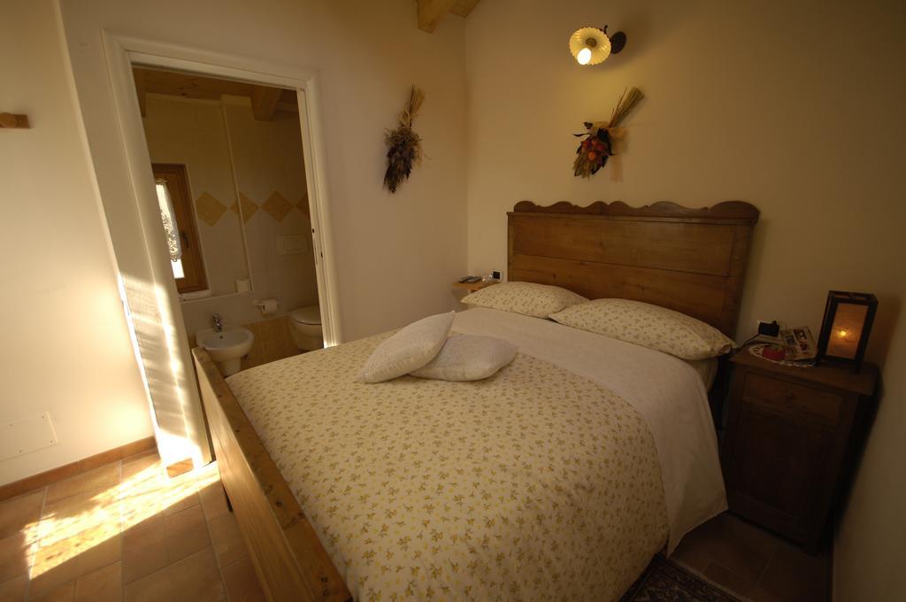 Room & Breakfast Ca Mea Dina Беццекка Екстер'єр фото